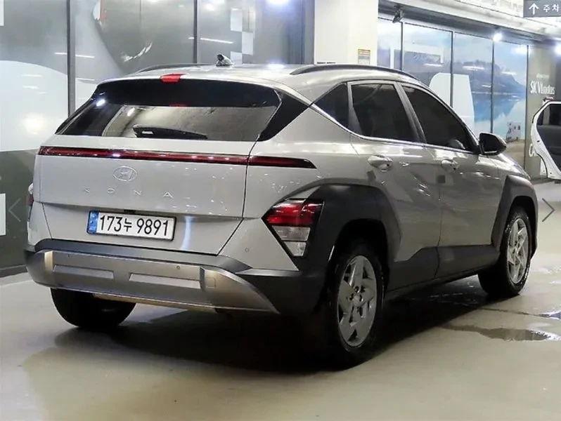 Hyundai Kona 2.0 2Wd Premium, снимка 4 - Автомобили и джипове - 56321674
