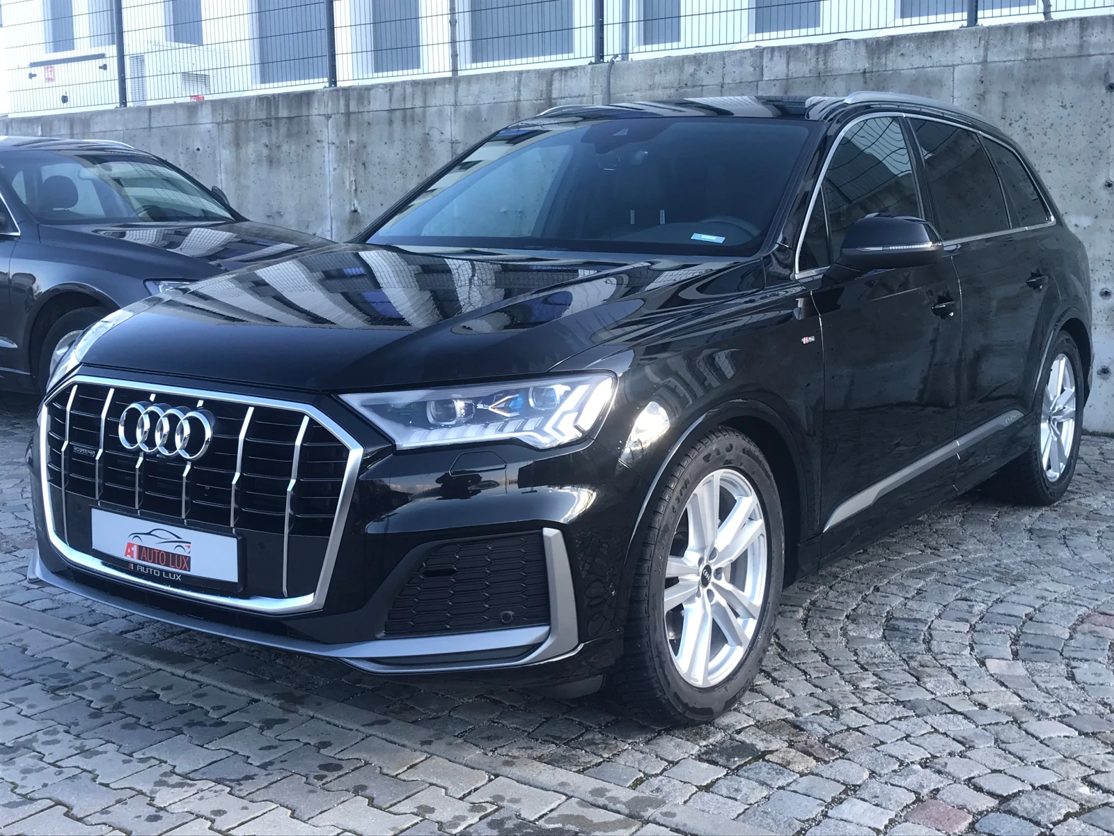 Audi Q7 3.0TDI/Quattro/Matrix/NAVI/360/Top/119 хил.км.!!!! - изображение 2