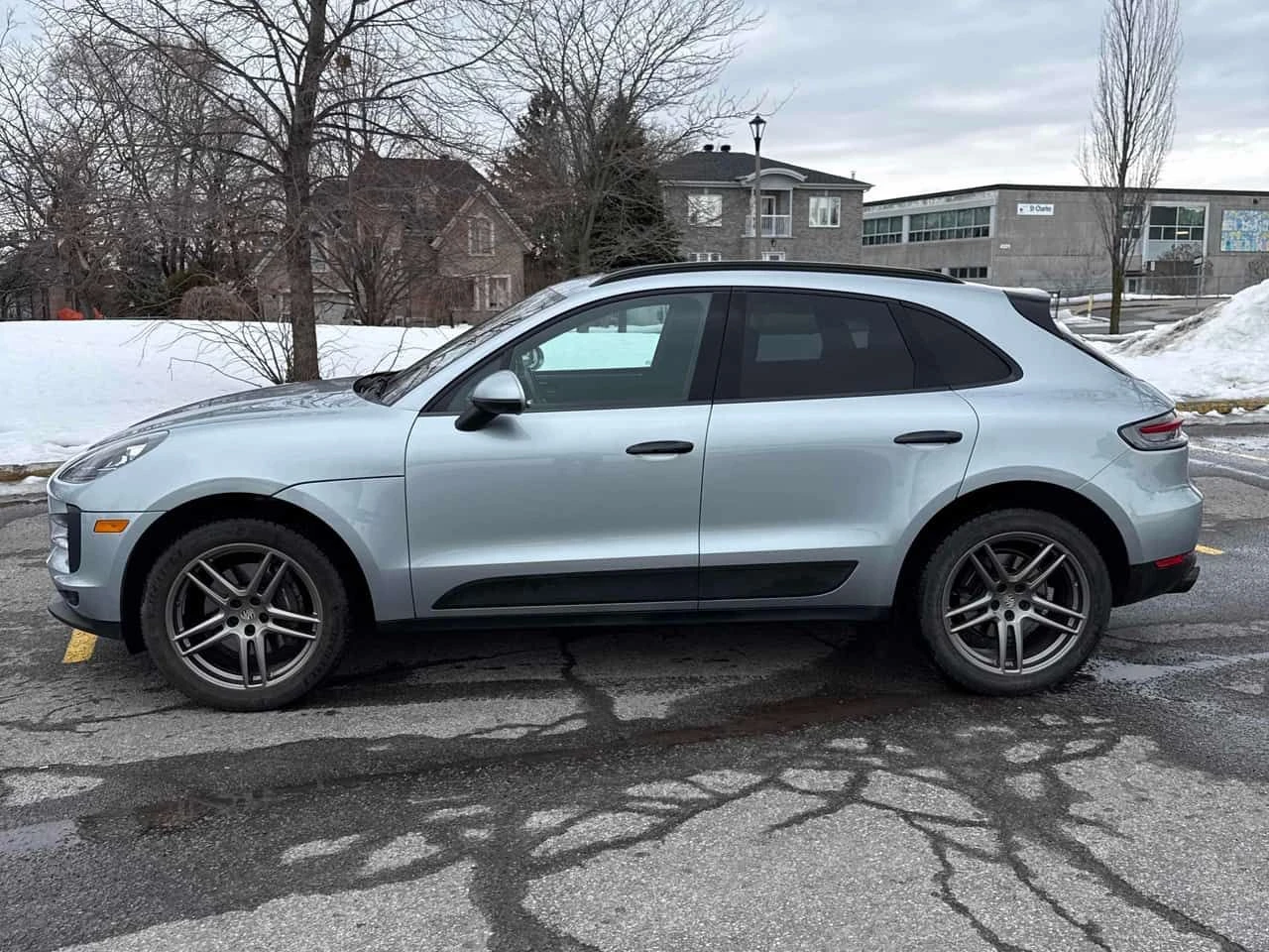 Porsche Macan * AWD * CARFAX * ЦЕНА ДО БГ, снимка 2 - Автомобили и джипове - 53859019