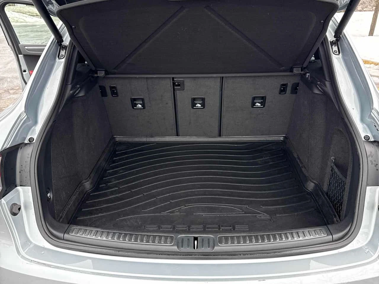 Porsche Macan * AWD * CARFAX * ЦЕНА ДО БГ, снимка 13 - Автомобили и джипове - 53859019