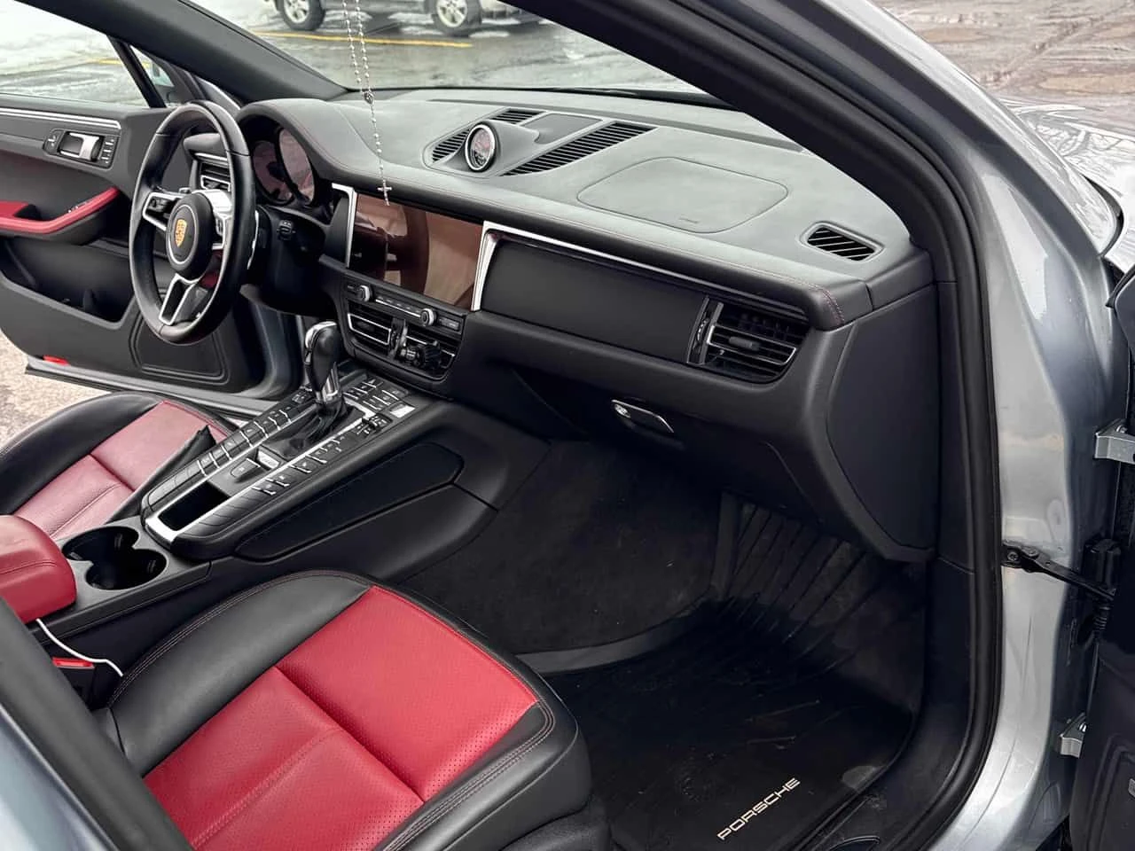 Porsche Macan * AWD * CARFAX * ЦЕНА ДО БГ, снимка 15 - Автомобили и джипове - 53859019