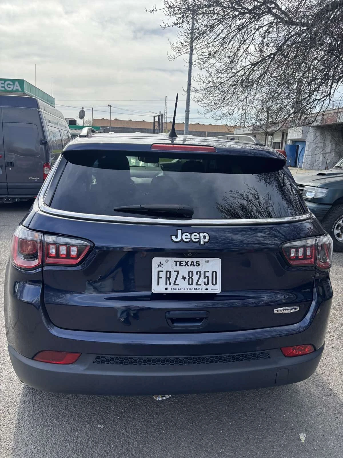 Jeep Compass, снимка 2 - Автомобили и джипове - 54326517