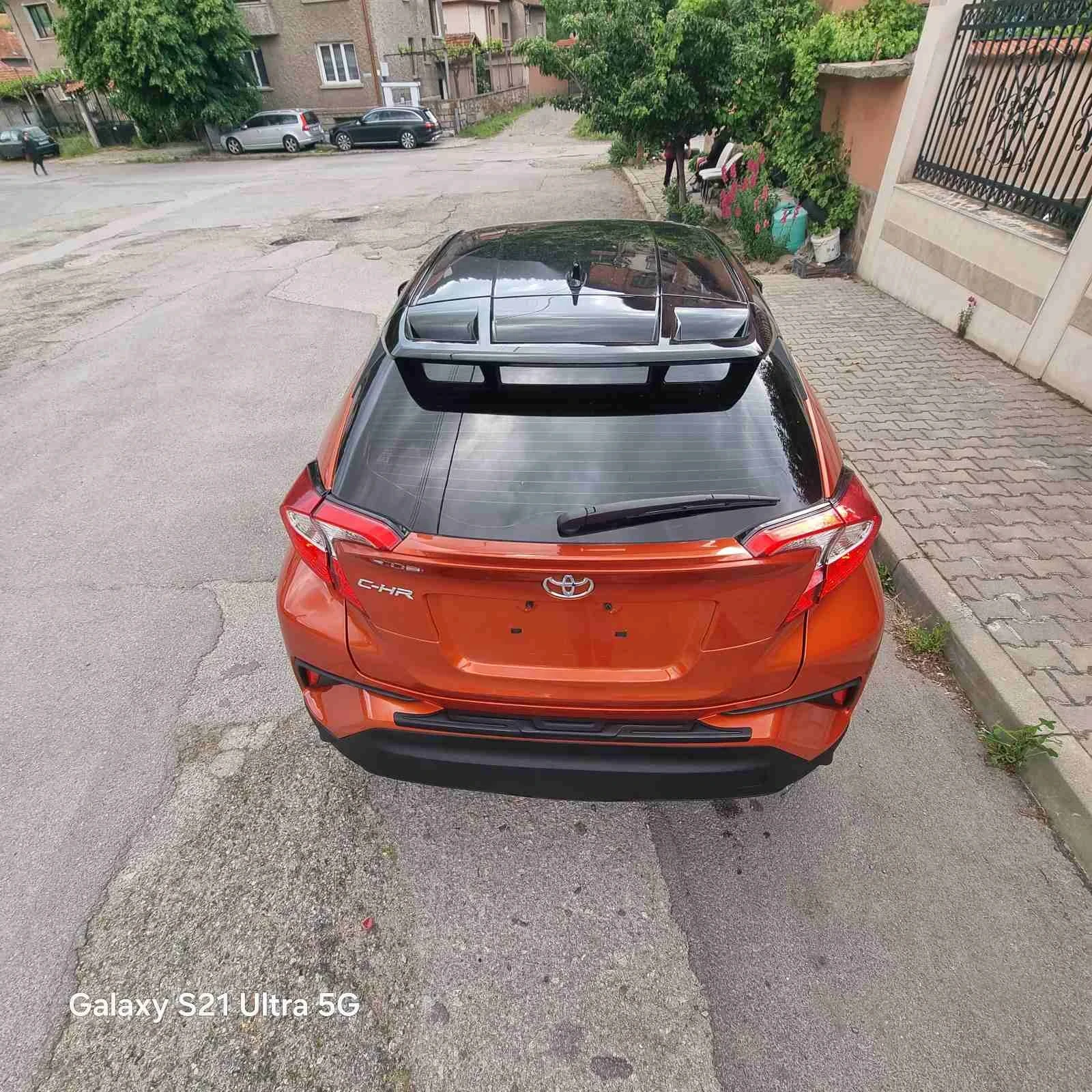 Toyota C-HR 2.0 facelift, снимка 13 - Автомобили и джипове - 54697804