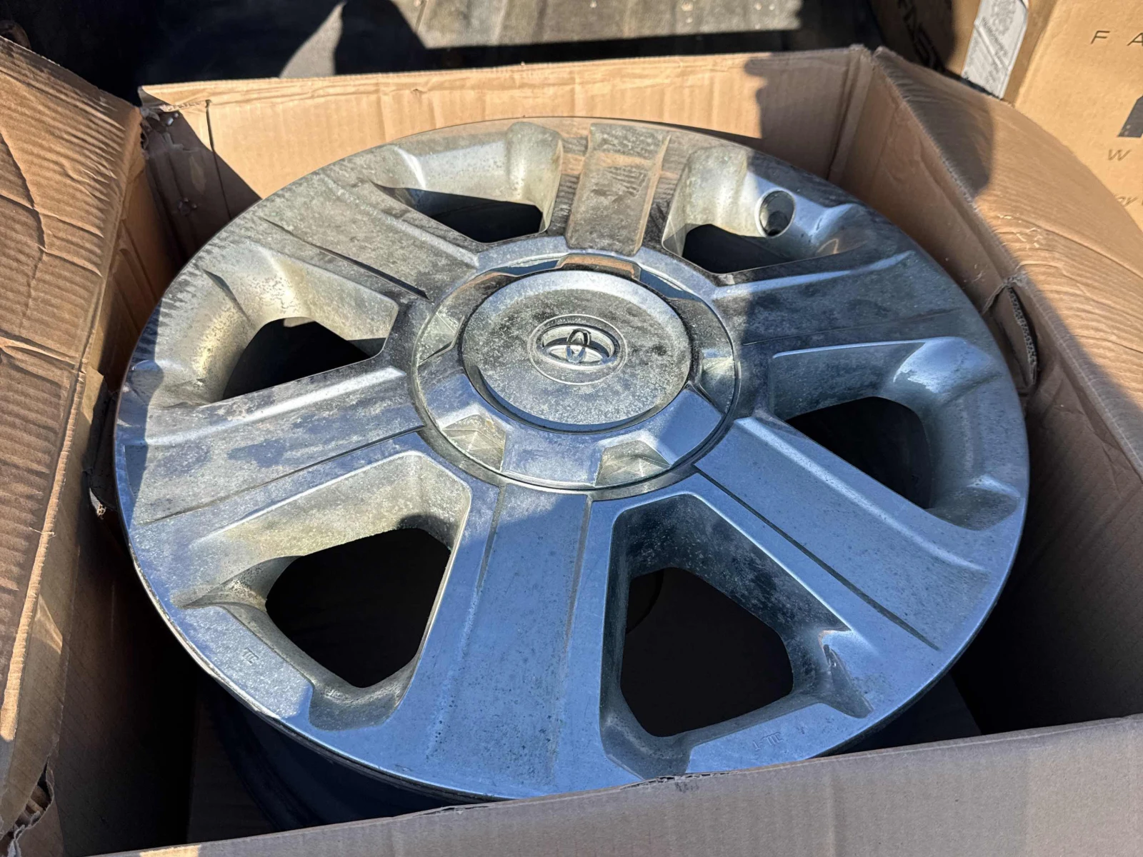 Toyota Tundra Platinum, снимка 10 - Автомобили и джипове - 56248342