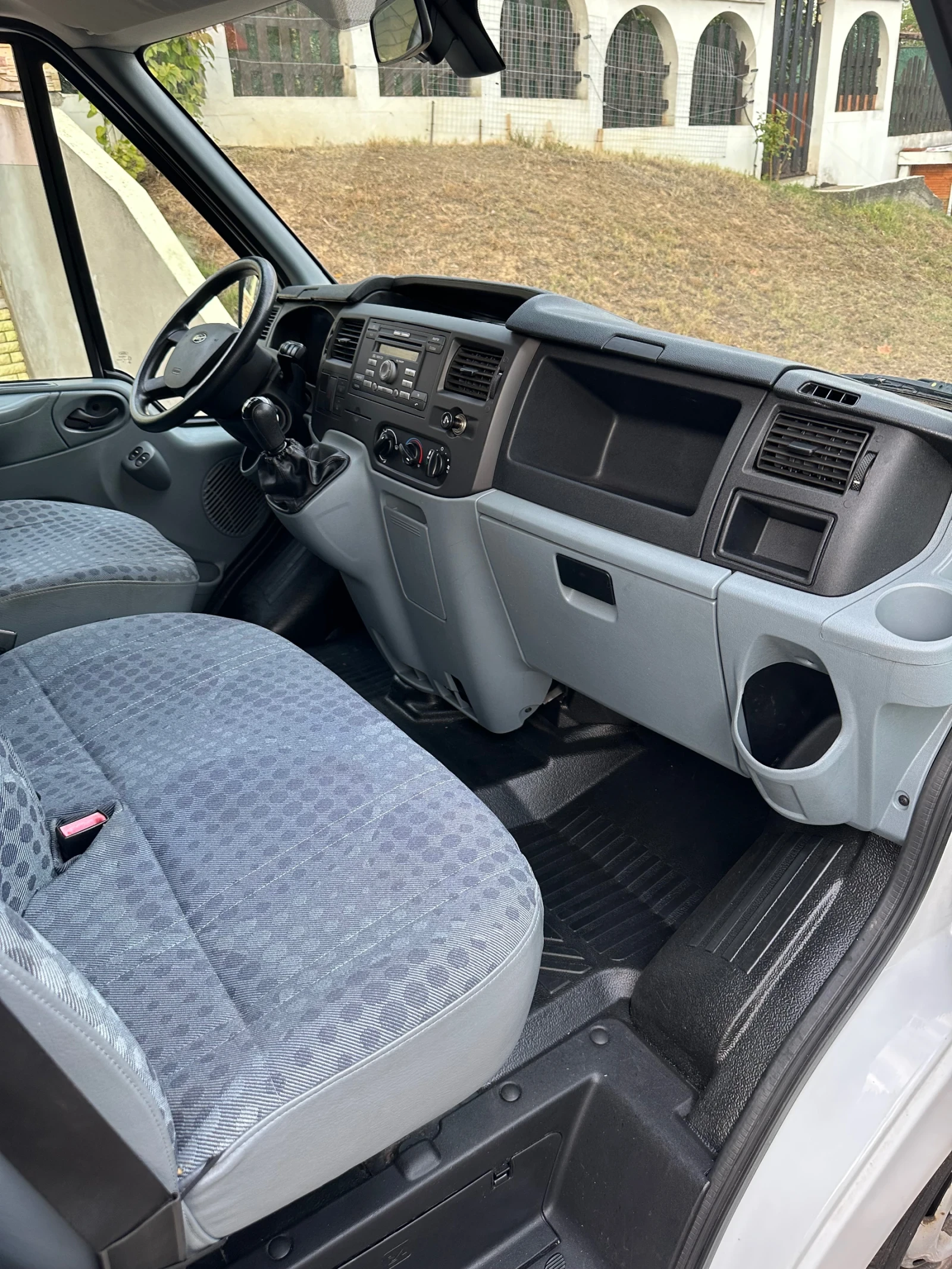 Ford Transit 2.2    | Mobile.bg   12