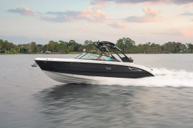 Моторна яхта Sea Ray SDX270, снимка 1