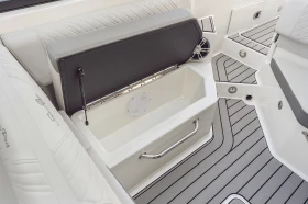 Моторна яхта Sea Ray SDX270, снимка 7
