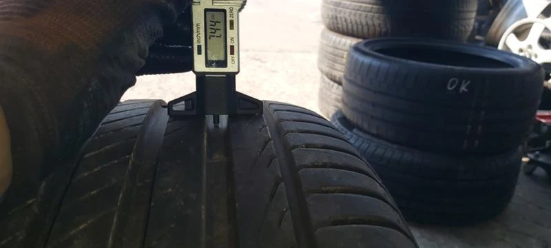 Гуми Летни 235/45R18, снимка 3 - Гуми и джанти - 29876794