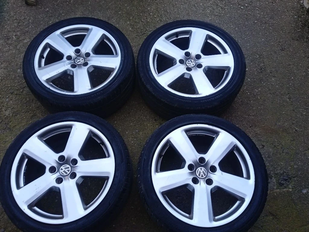 Гуми с джанти Bridgestone 245/40R18