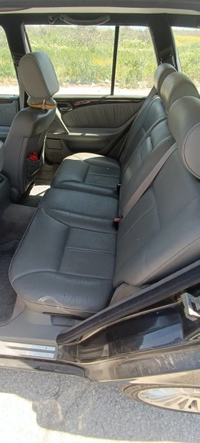 Mercedes-Benz E 320 4Matic Elegance, снимка 15