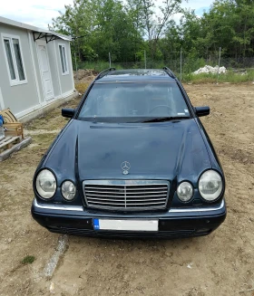 Mercedes-Benz E 320 4Matic Elegance, снимка 1
