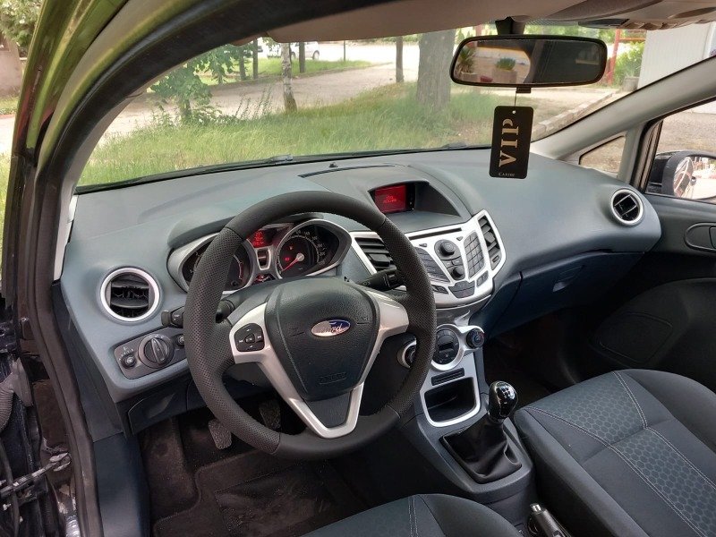 Ford Fiesta 1.4 TDCI, снимка 9 - Автомобили и джипове - 45927345