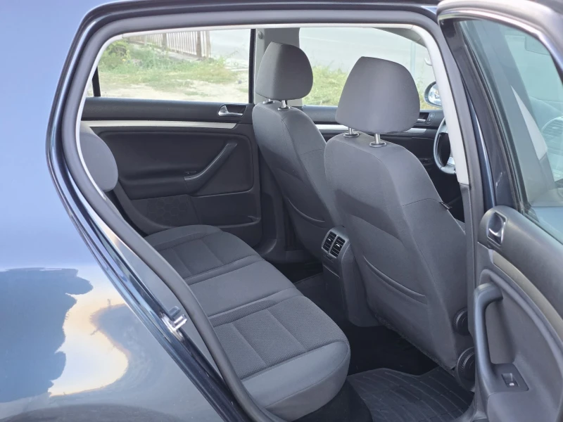 VW Golf 1.9tdi 105Hp 6 ck. Лизинг, снимка 12 - Автомобили и джипове - 47494479