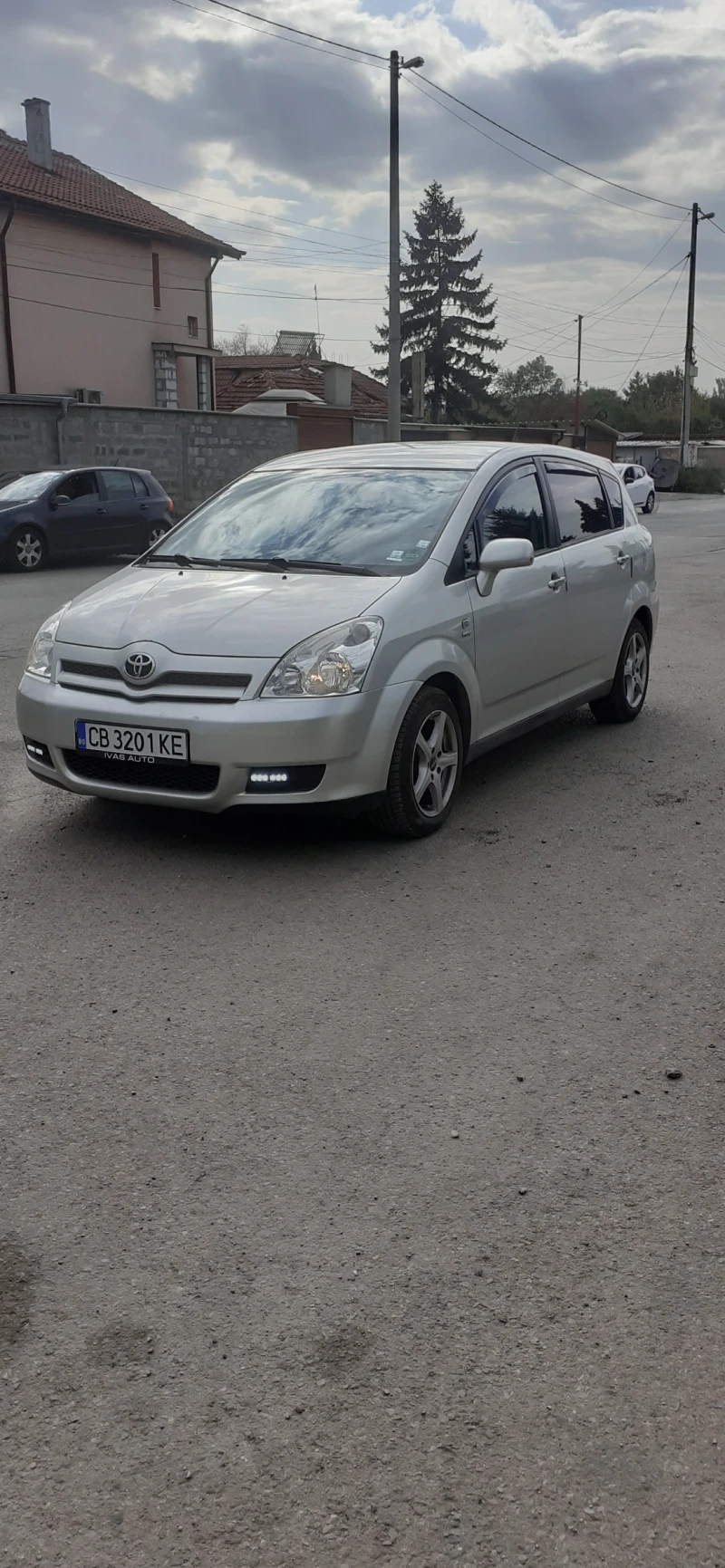 Toyota Corolla verso 5 врати, хечбег, 7местна, 2000кб.130к.бензин, авто, снимка 1 - Автомобили и джипове - 47608518