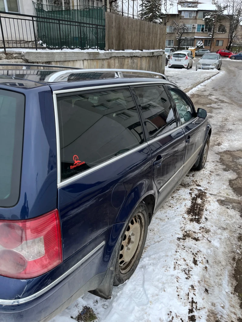 VW Passat, снимка 5 - Автомобили и джипове - 48695062