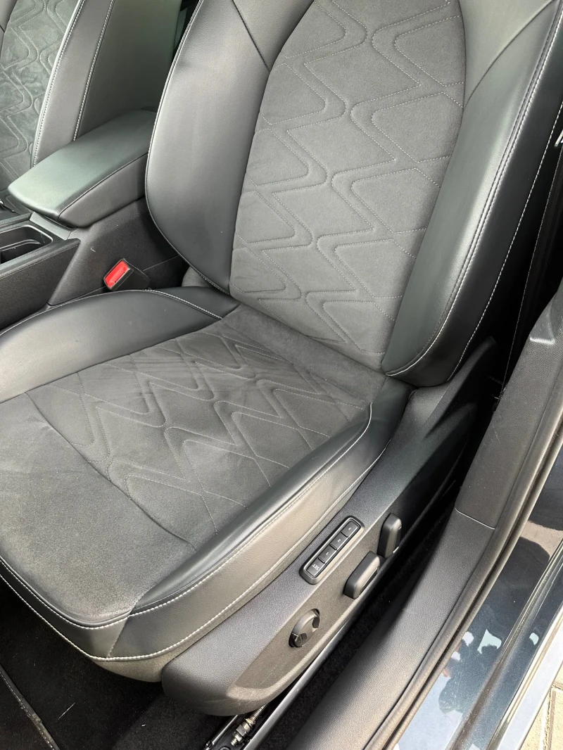 Seat Leon Plug in Hybrid Xcellence FULL, снимка 6 - Автомобили и джипове - 52134754