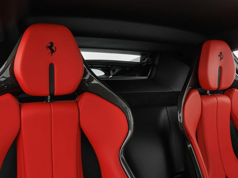 Ferrari SF 90 STRADALE/LIFT/JBL/CAMERA/CARBON/CERAMIC/, снимка 17 - Автомобили и джипове - 52233852