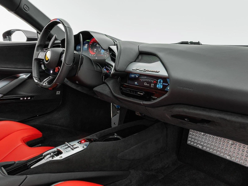 Ferrari SF 90 STRADALE/LIFT/JBL/CAMERA/CARBON/CERAMIC/, снимка 15 - Автомобили и джипове - 52233852