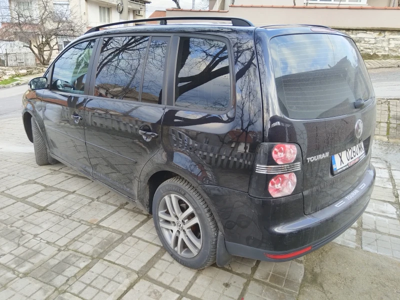 VW Touran 1.6/102кс, снимка 11 - Автомобили и джипове - 53403018
