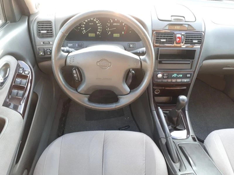 Nissan Maxima 2.0i-V6+ GAZ, снимка 11 - Автомобили и джипове - 36512014