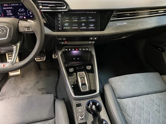 Audi A3 35 TDI = S-line = Black Optics Plus Гаранция, снимка 10 - Автомобили и джипове - 54372383