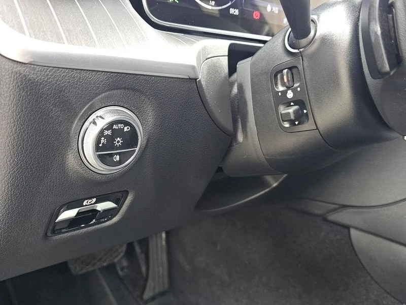 Mercedes-Benz C 200 * 4MATIC* AVANTGARDE* , снимка 14 - Автомобили и джипове - 55604926