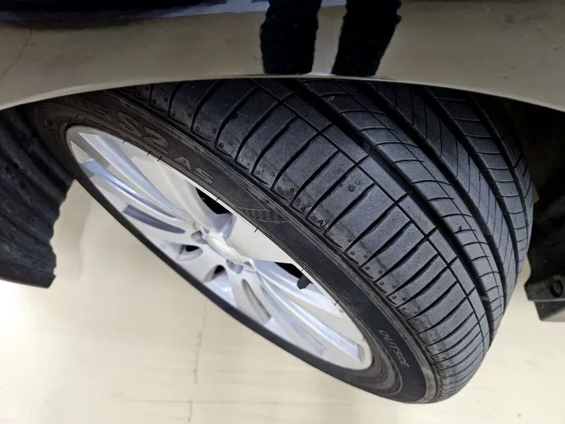 Subaru Legacy 3.6R, снимка 5 - Автомобили и джипове - 55830600