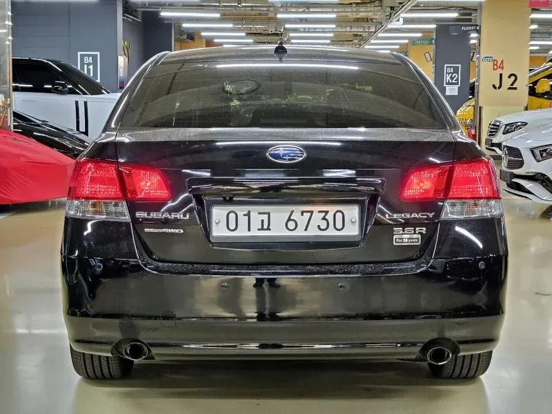 Subaru Legacy 3.6R, снимка 4 - Автомобили и джипове - 55830600