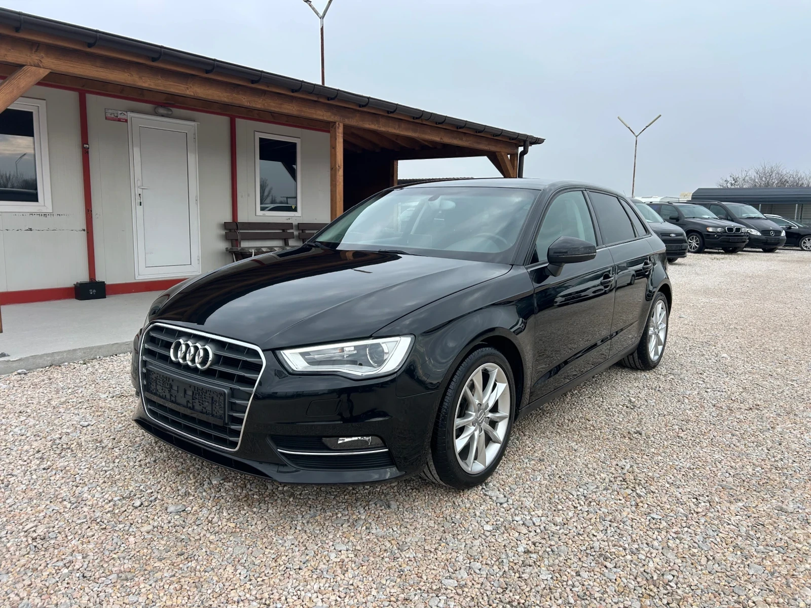 Audi A3 * 1.6* TDI* 110к.с* Frav* LED* NAVI* , снимка 1