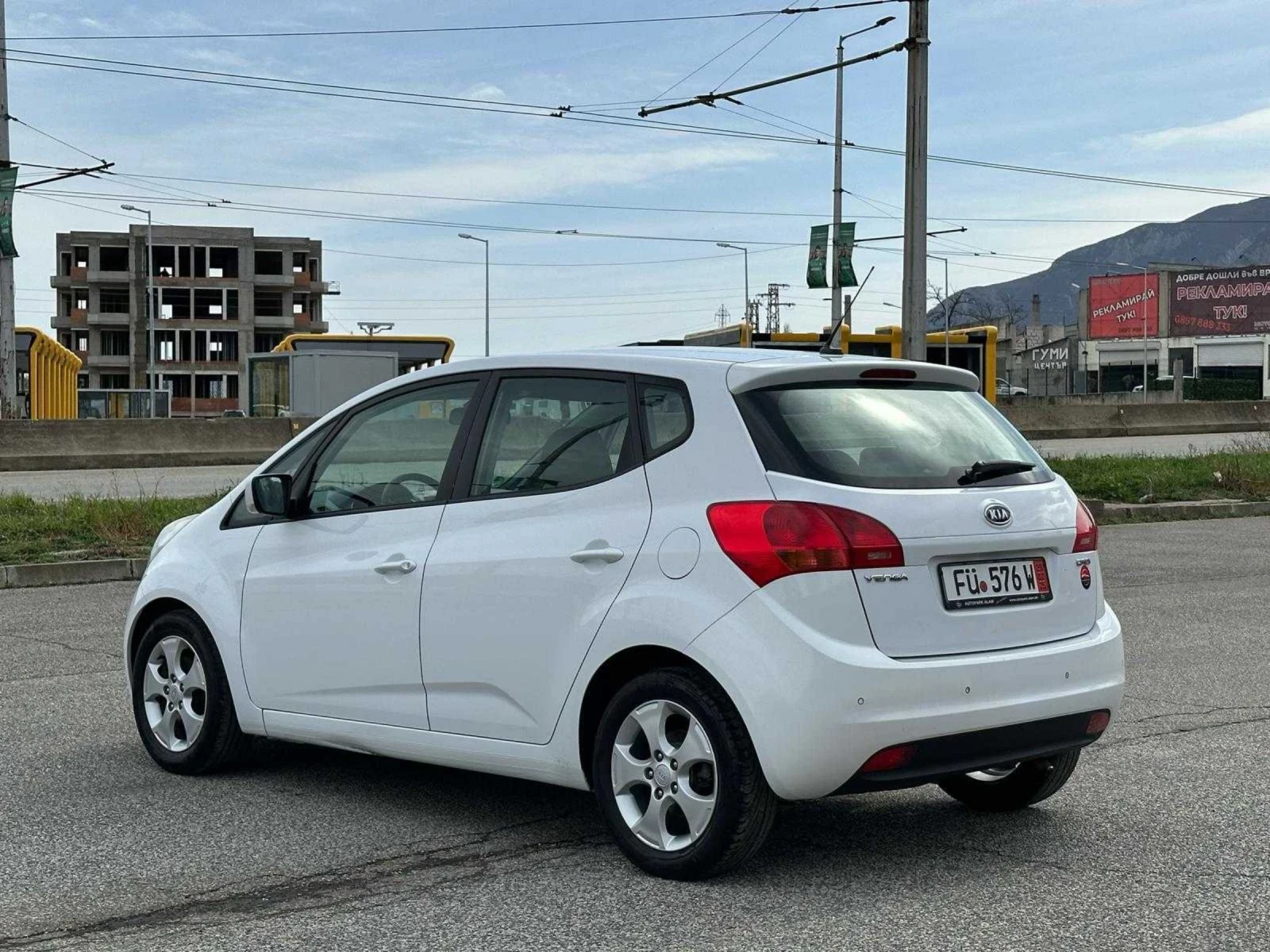 Kia Venga 1.6 CRDI Euro 5 Лизинг  | Mobile.bg — изображение 16