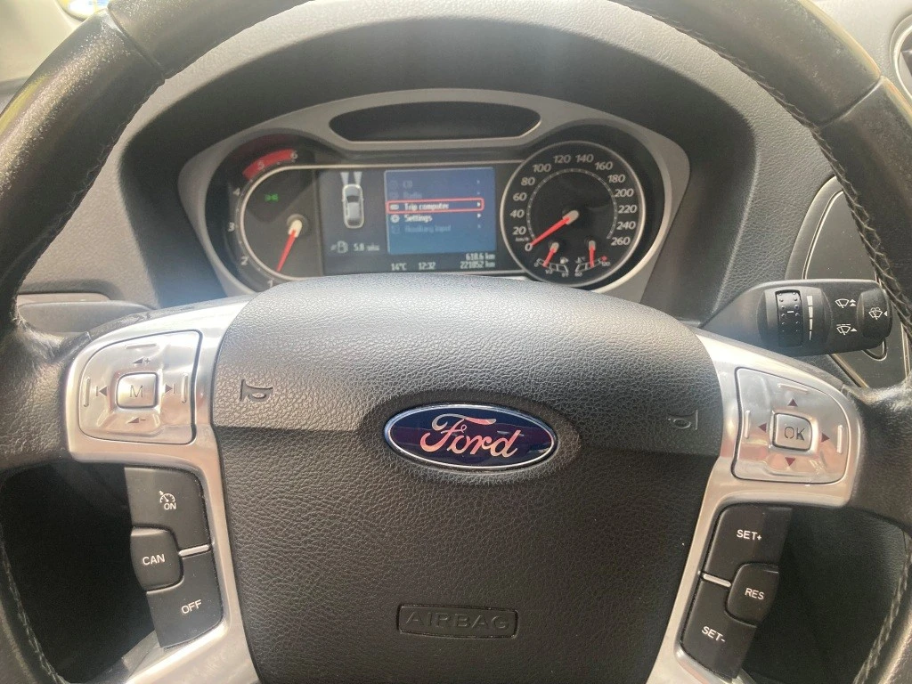 Ford Mondeo 1.8 TDCi TITANIUM - изображение 10