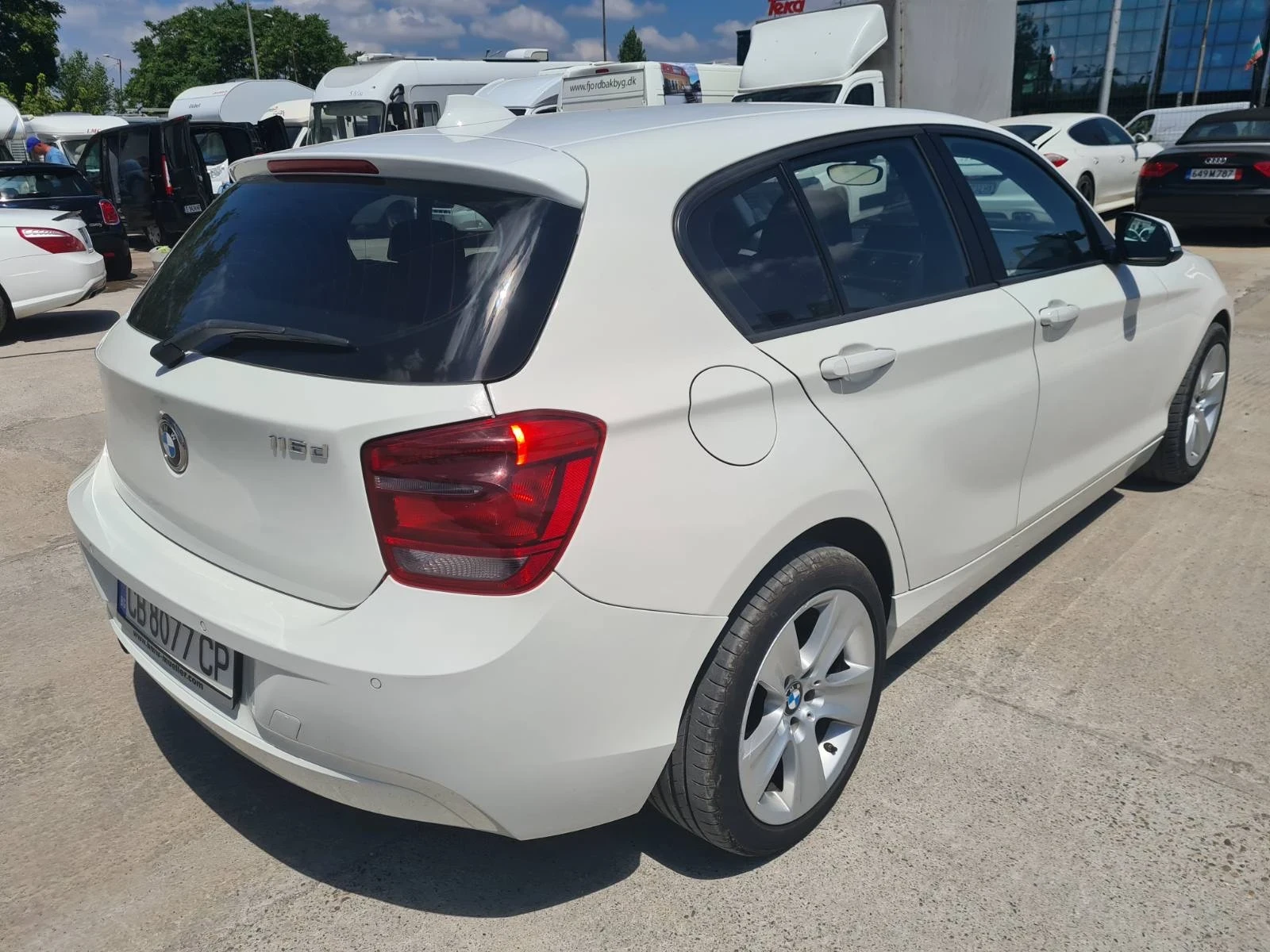BMW 116 FACELIFT - изображение 6