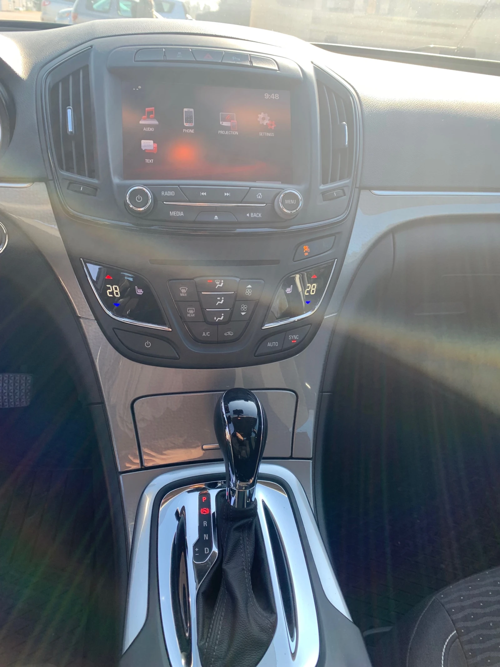 Opel Insignia 2.0 CDTi, снимка 10 - Автомобили и джипове - 52891985