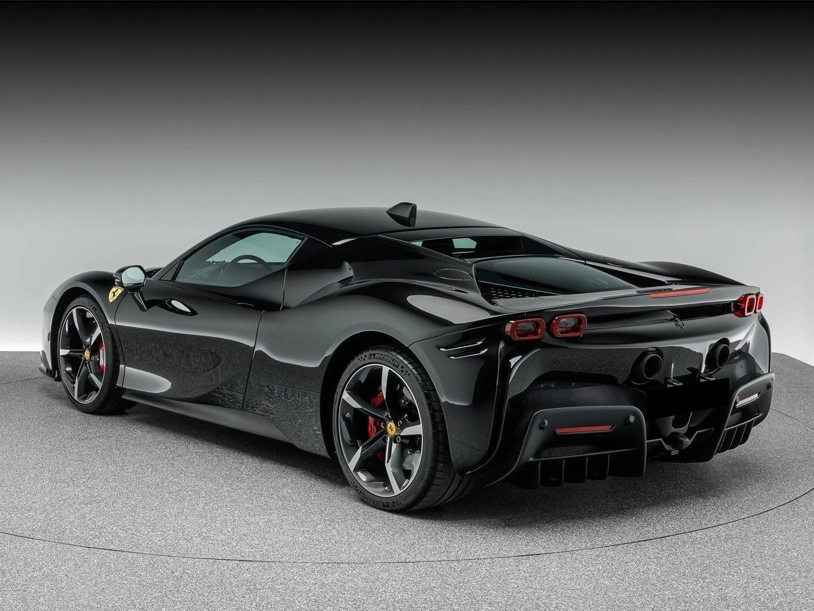 Ferrari SF 90 STRADALE/LIFT/JBL/CAMERA/CARBON/CERAMIC/ | Mobile.bg   5