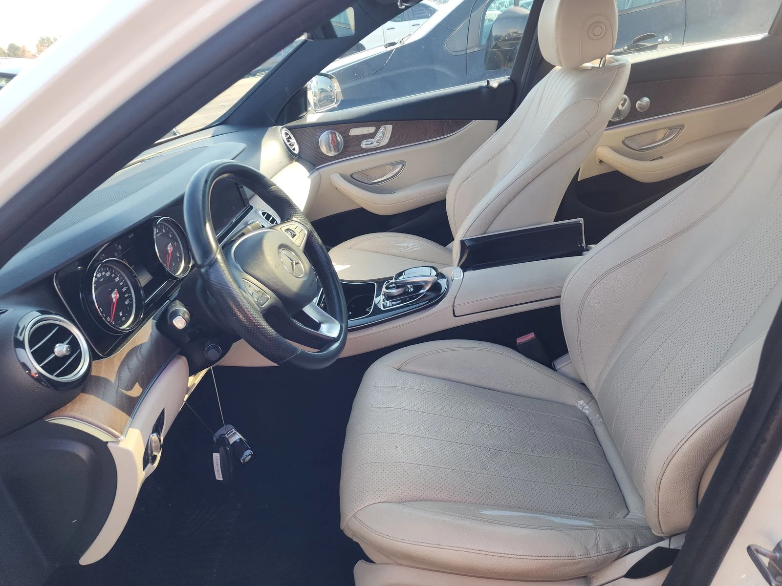 Mercedes-Benz E 300 AMG* PACK* BURMESTER* * 360* *  | Mobile.bg   12