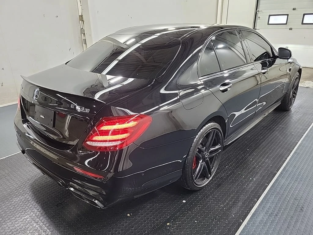 Mercedes-Benz E 63 AMG * S * CARFAX * БЕЗ ПЪРВОНАЧАЛНА ВНОСКА - изображение 3