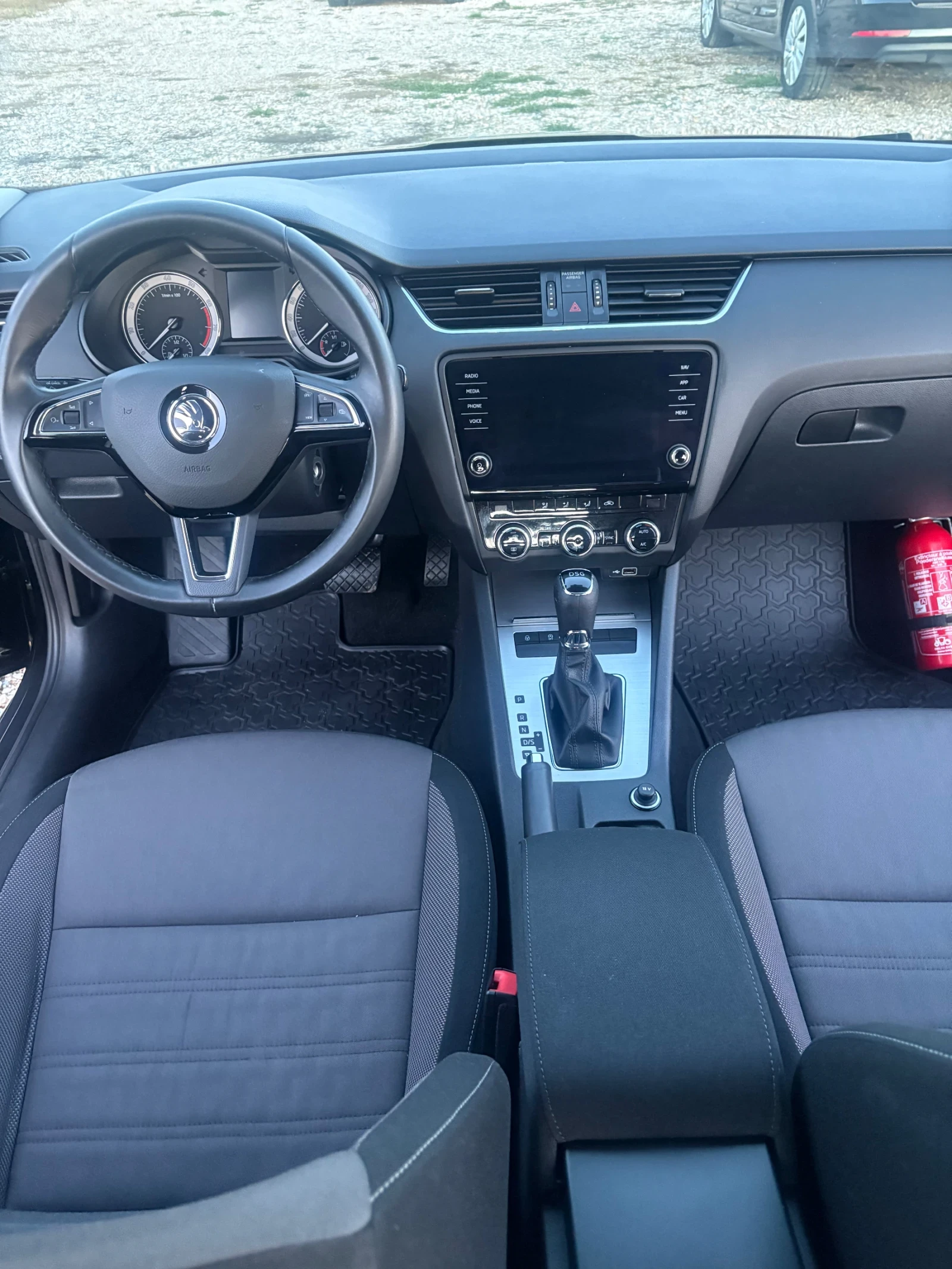 Skoda Octavia 1.5 / | Mobile.bg   12