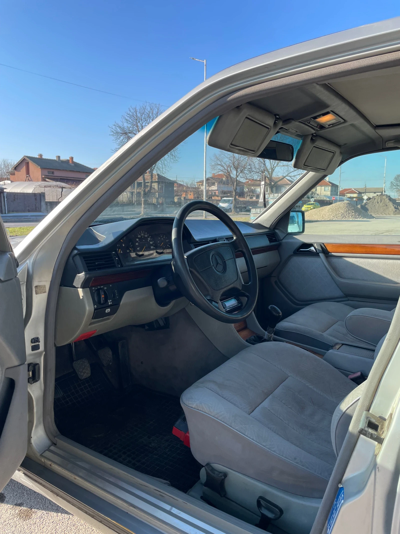 Mercedes-Benz 124 250D - изображение 6