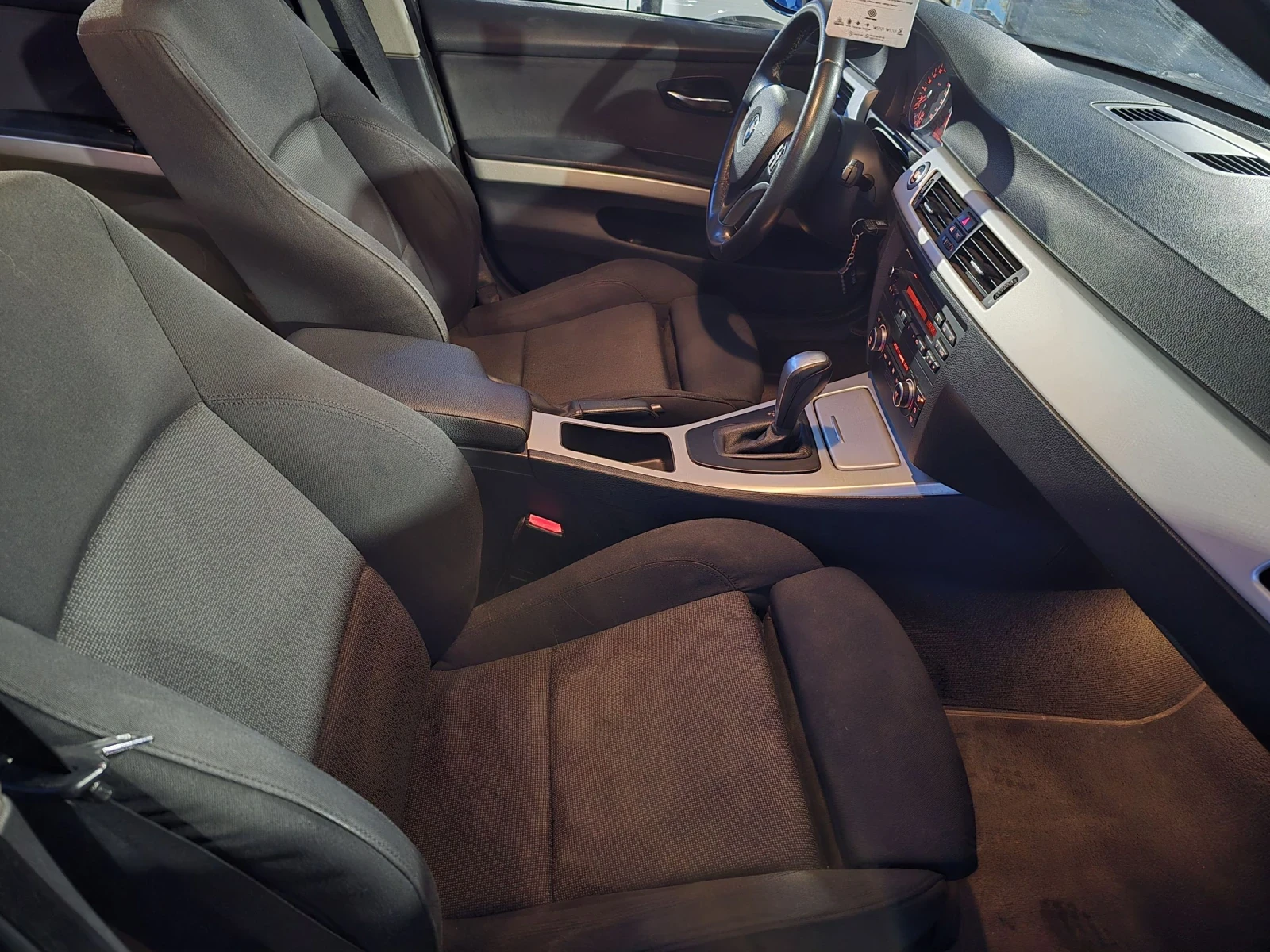 BMW 320 320D Avtomatic - изображение 10