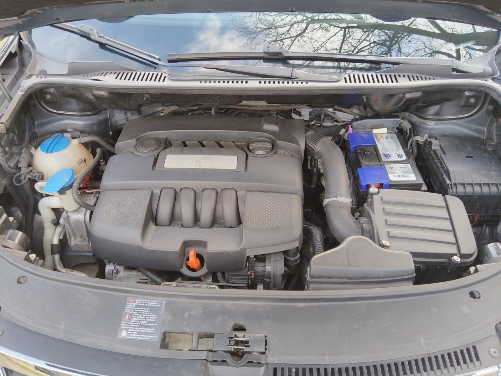 VW Touran 1.6/102кс - изображение 3