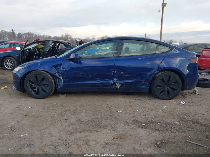 Tesla Model 3 Long Range All-wheel Drive, снимка 13 - Автомобили и джипове - 53778479