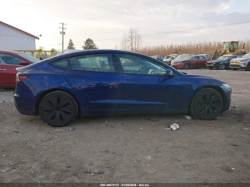 Tesla Model 3 Long Range All-wheel Drive, снимка 12 - Автомобили и джипове - 53778479
