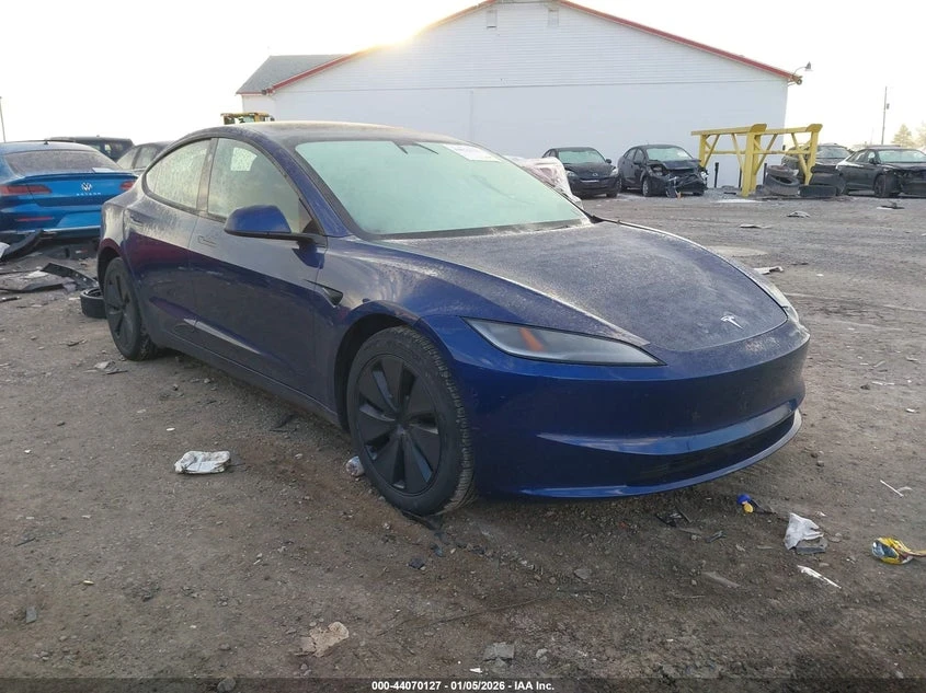 Tesla Model 3 Long Range All-wheel Drive - изображение 2