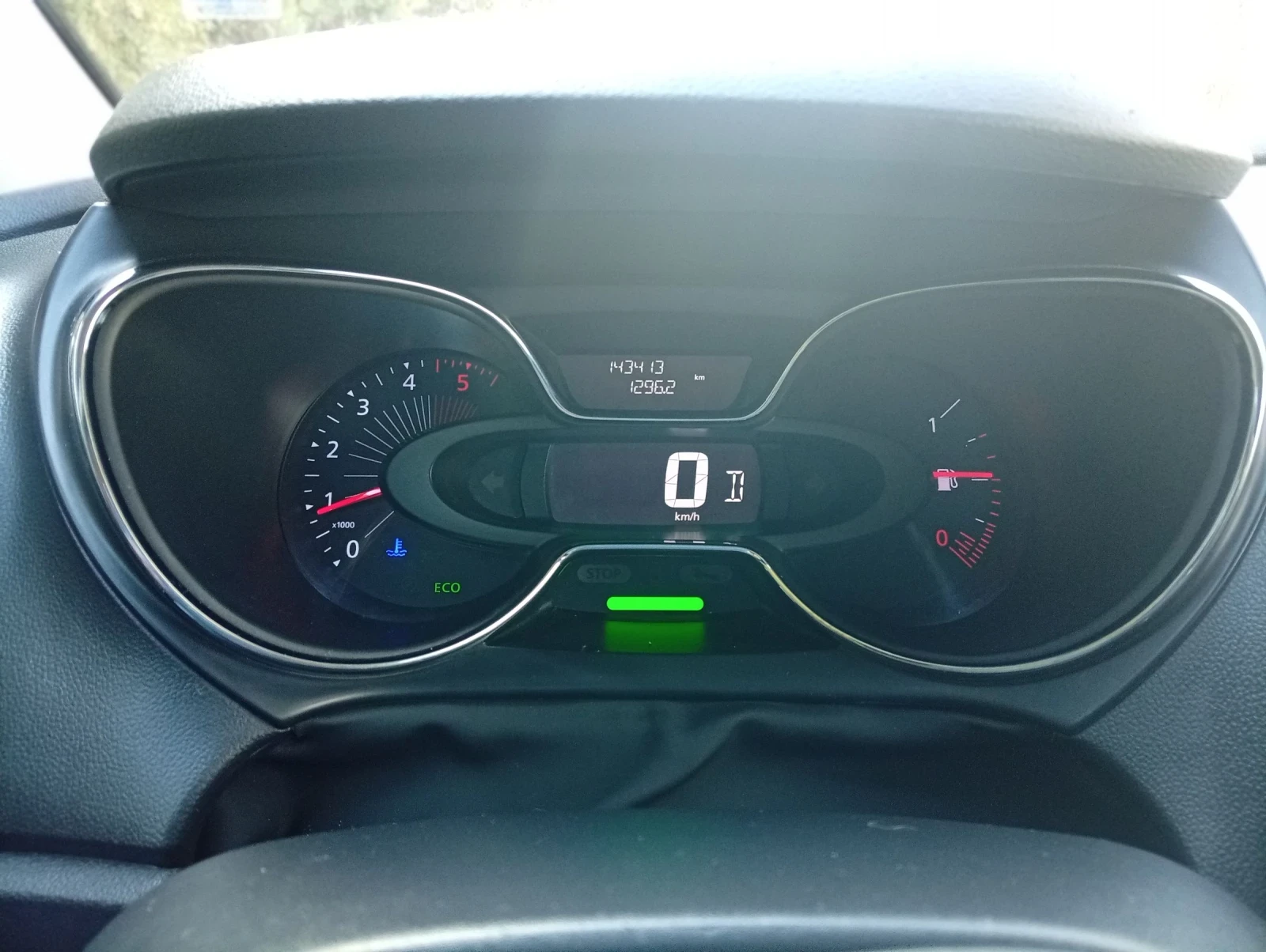 Renault Captur 1.5 DCI /INTENCE/AUTOMATIC, снимка 5 - Автомобили и джипове - 53860982