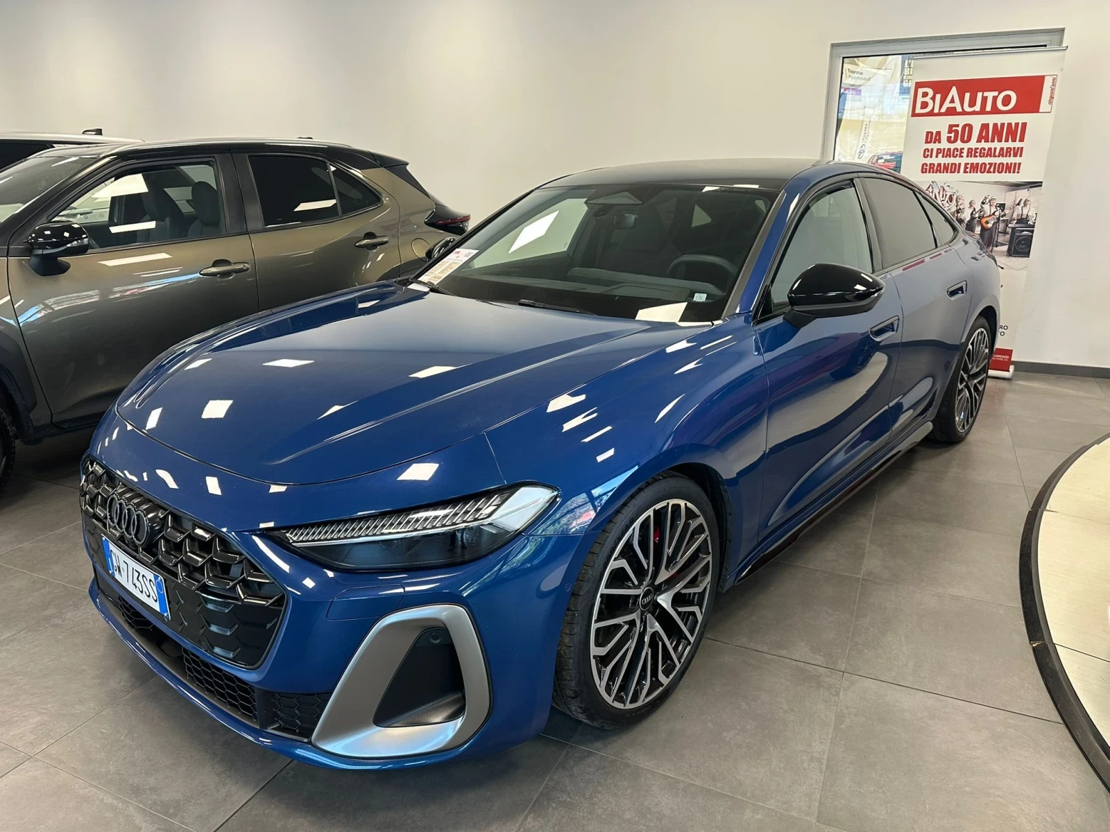 Audi A5 2.0TDI Mild-Hybrid QUATTRO-S LINE-MATRIX, снимка 7 - Автомобили и джипове - 54102641