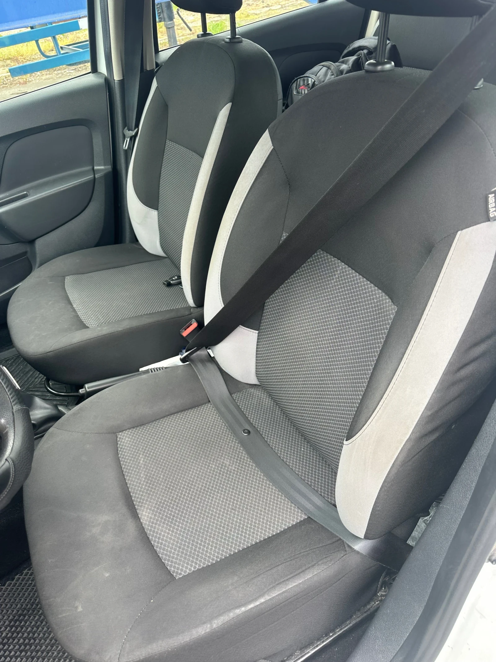 Dacia Sandero 1, 2, снимка 4 - Автомобили и джипове - 54234973