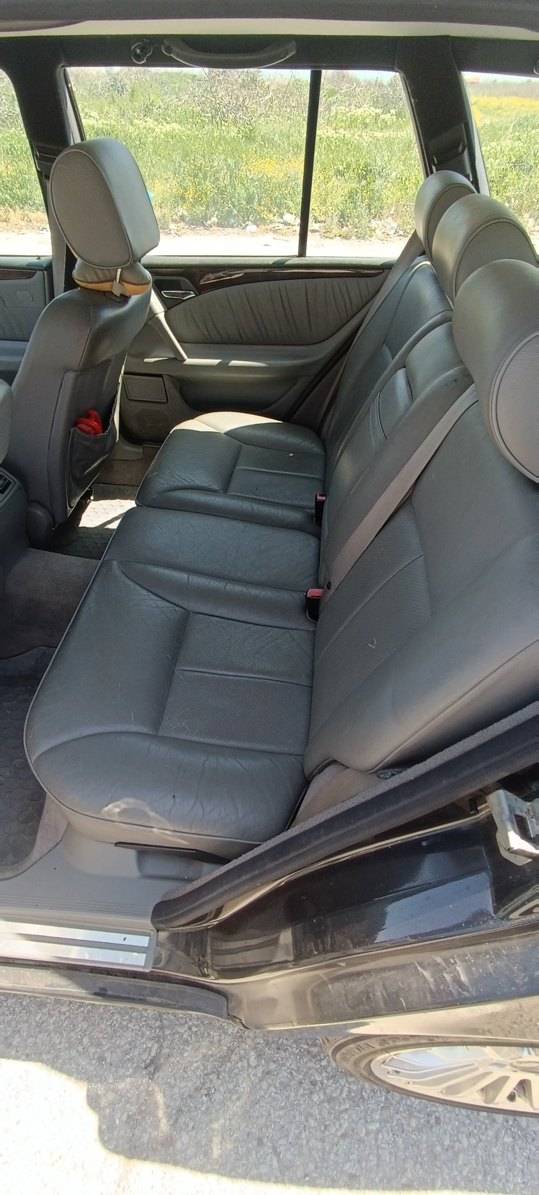 Mercedes-Benz E 320 4Matic Elegance, снимка 15 - Автомобили и джипове - 54313172