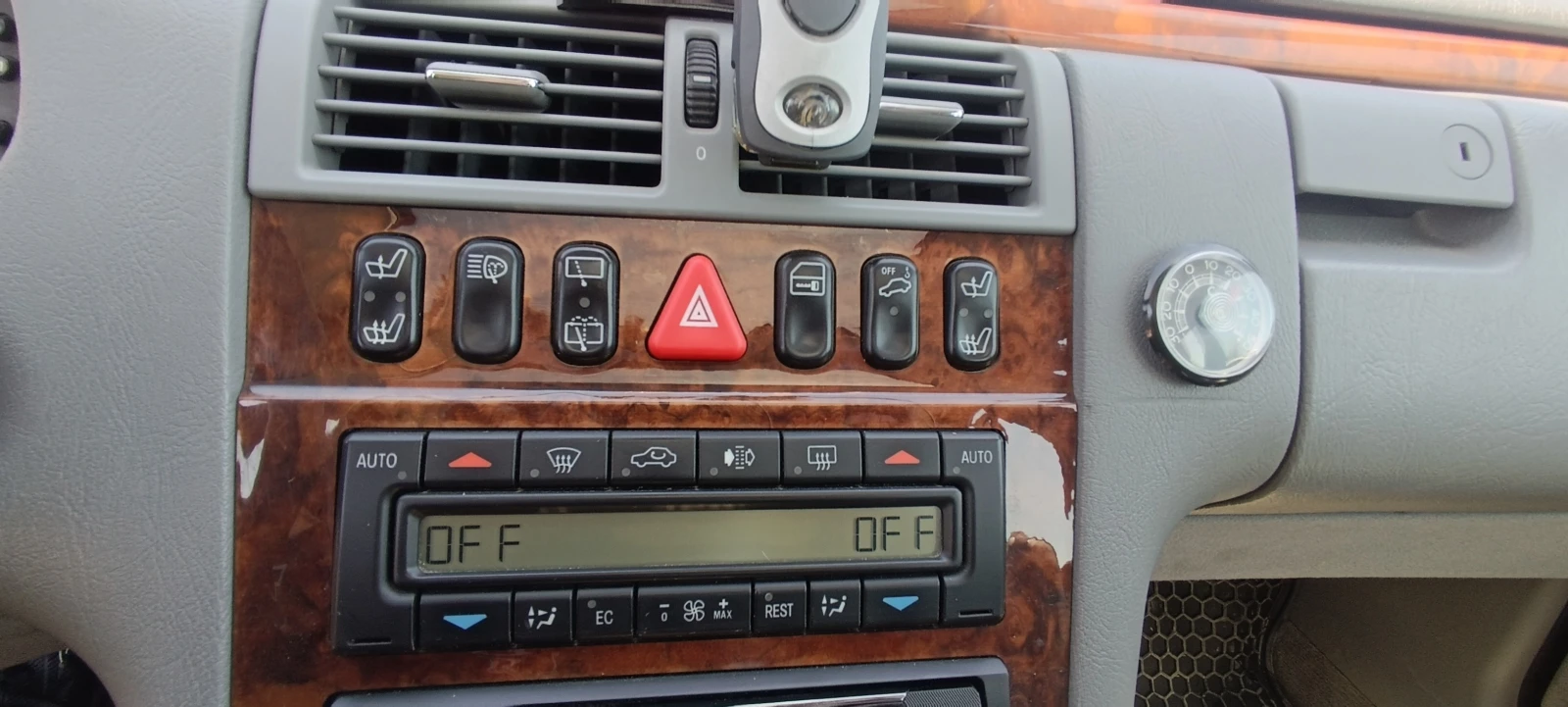 Mercedes-Benz E 320 4Matic Elegance | Mobile.bg � ����������� 12