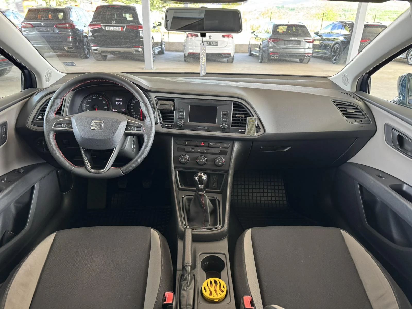 Seat Leon 110TGI* 6ск* ПАРКТРОНИК* , снимка 11 - Автомобили и джипове - 54708218
