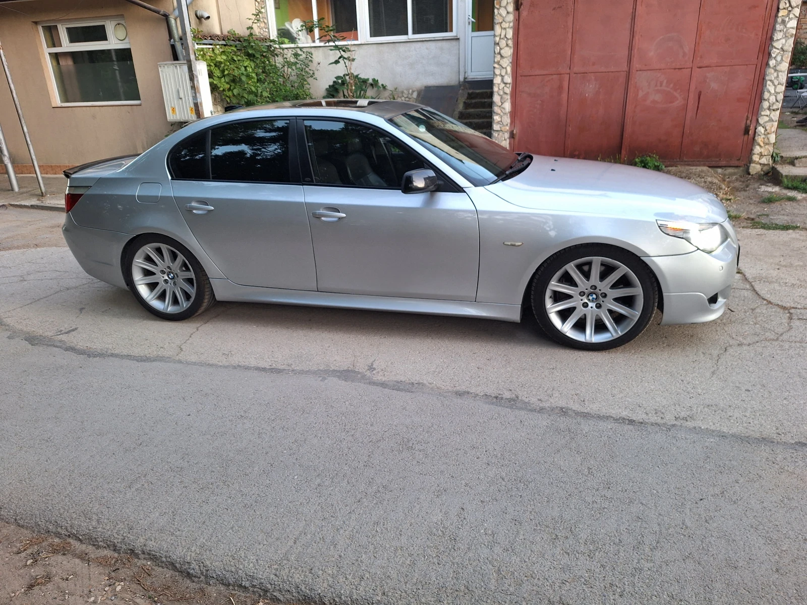 BMW 535, снимка 2 - Автомобили и джипове - 54731353
